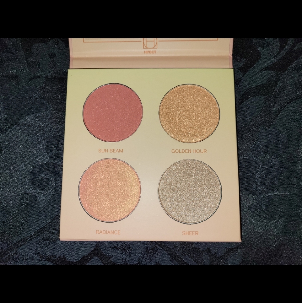 Hipdot Sun Goddess face palette